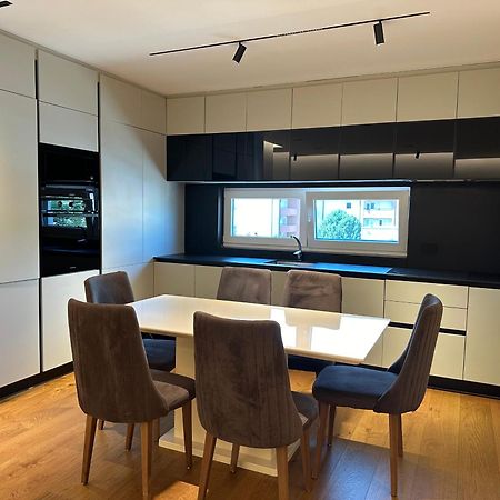 Апартаменты Skyline Exclusive Печ Экстерьер фото