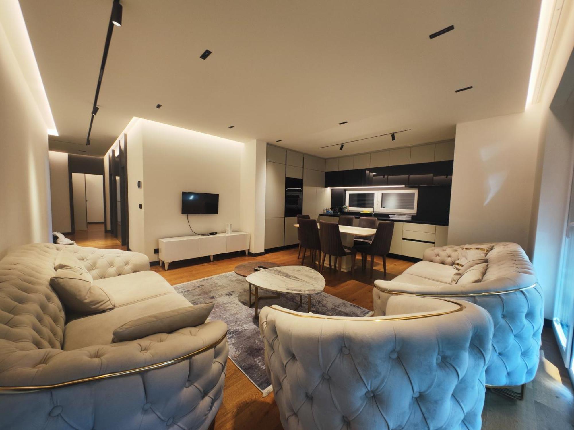 Апартаменты Skyline Exclusive Печ Экстерьер фото